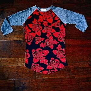 Red Black Gray Rose 🌹 Floral Baseball Tee XS